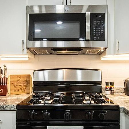 Downtown Austin Suite Retreat Bagian luar foto