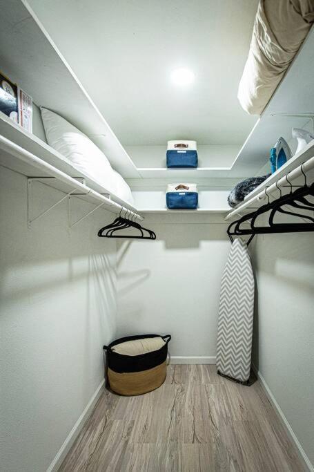 Downtown Austin Suite Retreat Bagian luar foto