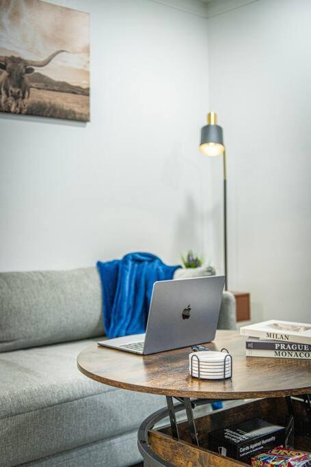 Downtown Austin Suite Retreat Bagian luar foto