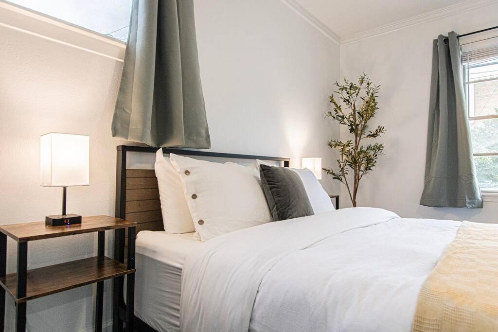 Downtown Austin Suite Retreat Bagian luar foto