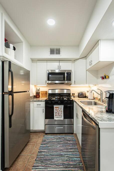 Downtown Austin Suite Retreat Bagian luar foto