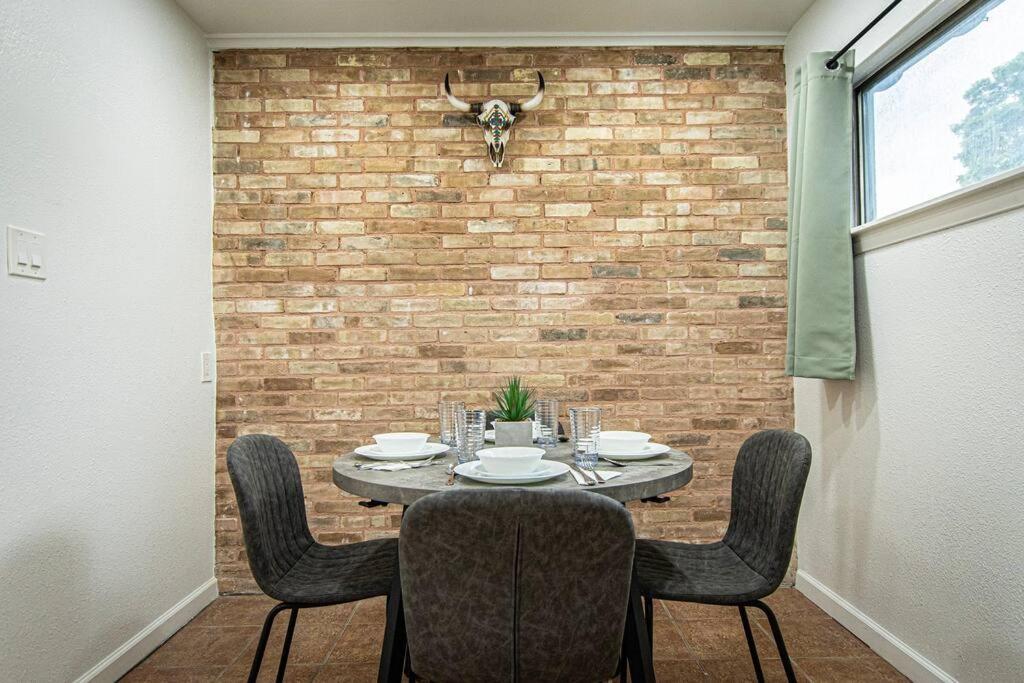 Downtown Austin Suite Retreat Bagian luar foto