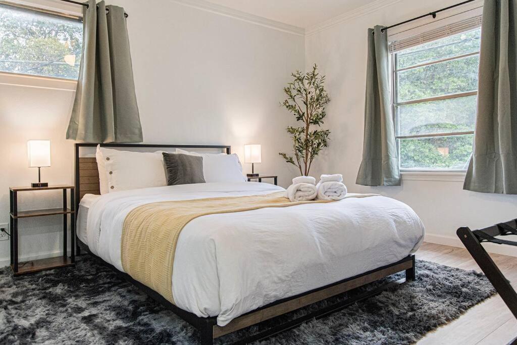 Downtown Austin Suite Retreat Bagian luar foto